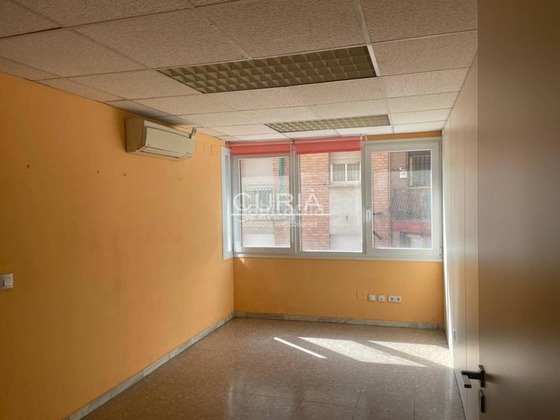 Foto d377aaf5-29ff-4aa5-aabf-f9764fd55138. Locale commerciale in Príncep de Viana-Clot-Xalets Humbert Torres Lleida