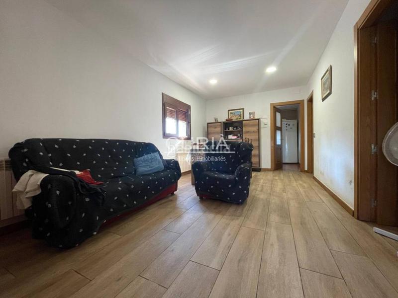 Foto abd74897-49cb-42eb-9117-a00033a66142. Chalet con riscaldamento parcheggio in Llívia Lleida