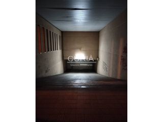 Rent Car parking  Calle valls d´andorra. Plaza de garaje en balafia