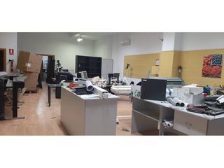 Miete Geschäftsraum  Calle torres de sanui. Alquiler local en zona alta con carencia de dos meses