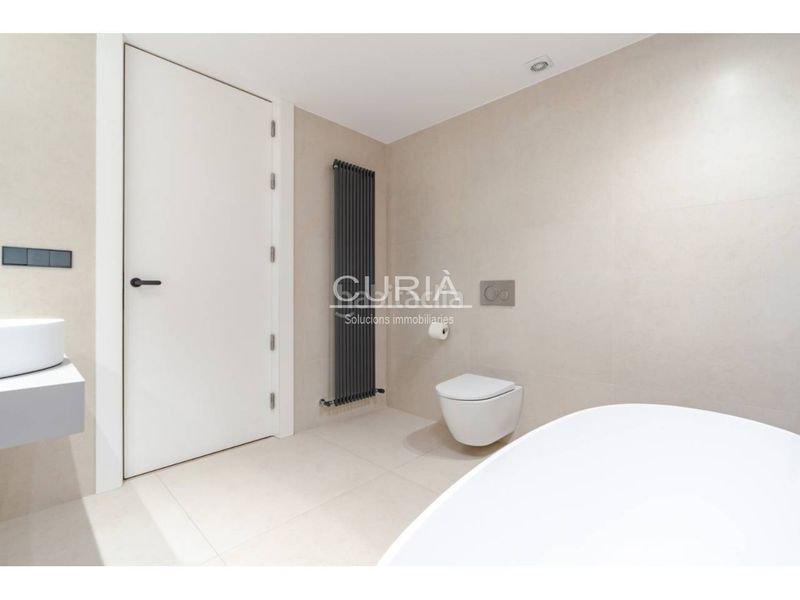 Foto e5b3b222-90e4-418f-8747-9f81bbc7645d. Dúplex amb calefacció a Príncep de Viana-Clot-Xalets Humbert Torres Lleida