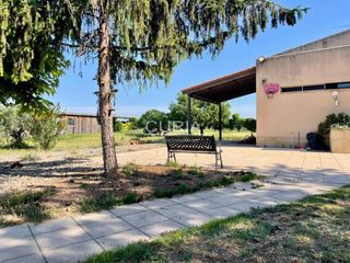 Chalet à Bell-lloc d´Urgell. Venta de xalet con jardin en belllloch durgell