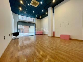 Local Comercial a Joc de la Bola - Camps d'Esports