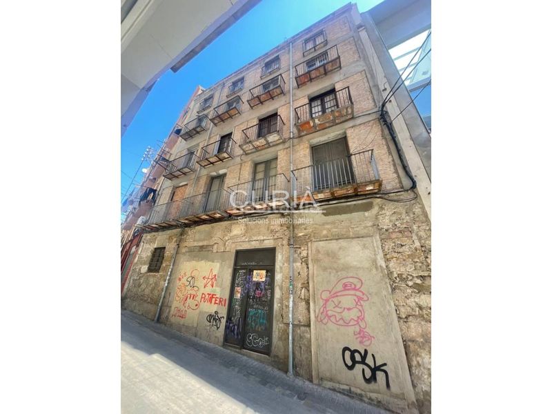 Foto 8a68e34b-a06a-46e9-a6eb-588fe8e670a2. Edificio in Centre Històric Lleida