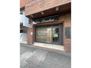 Lloguer Local Comercial a Instituts-Universitat. Local comercia de alquiler en zona alta
