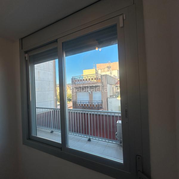 Foto cd04f480-1759-43f8-8af4-c868789dd42e. Zweistöckige wohnung mit heizung in Centre Mataró