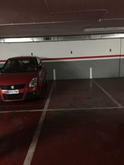 Affitto Posto auto  Carrer de sant agustí. Parquing en alquiler