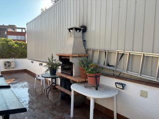 Attico in Centre. Ático dúplex semi nuevo con terraza