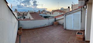 Location Duplex à Centre. Ático duplex con 2 terrazas. céntrico espectacular