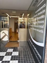 Local commercial à Carrer Lluís el Pietós