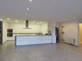 Rent Chalet  Urbanització can cabot. Planta baja de casa con terraza
