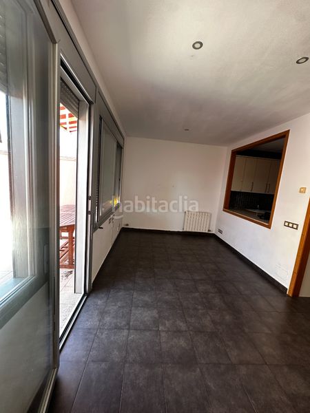 Foto d58f5ac8-7661-4084-a37c-80298da6fdf4. Duplex con riscaldamento in Centre Mataró
