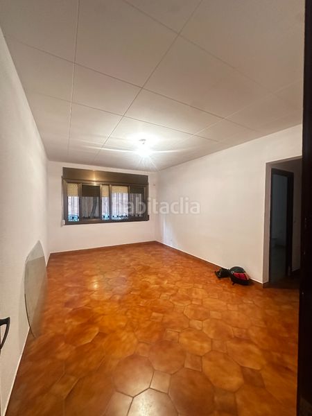 Foto 3c0f0527-b61a-472b-bc1e-82b93c304e04. Planta baixa a Cerdanyola Sud Mataró