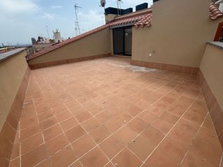 Duplex  Carrer sant isidor. Dúplex pleno centro con terraza