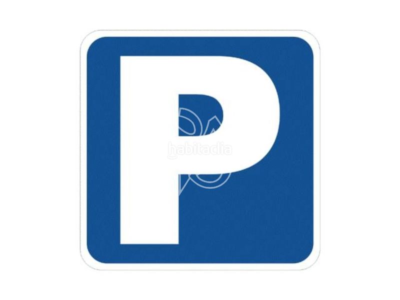 Foto e8341ece-7a88-474f-985b-61a8595f5509. Rent car parking in Canet de Mar