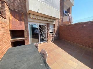 Rent Flat  Calle lluis domenech. Piso amueblado en alquiler en canet de mar