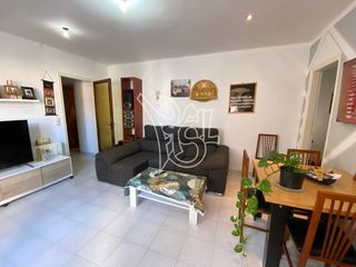 Pis  Calle canigó. Venta de piso de 3 habitaciones en canet de mar