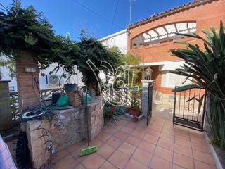 Affitto Casa a schiera  Calle cedró. Casa adosada en el centro