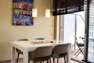 Rent Apartment in Passeig del mar 3. Apartamento en el paseo de palamós