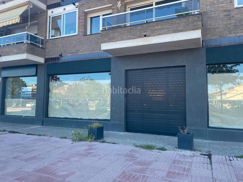 Foto 10462050-2471-4ed5-9f26-c1a6c4fc82a6. Rent business premise in Avinguda Catalunya Palamós