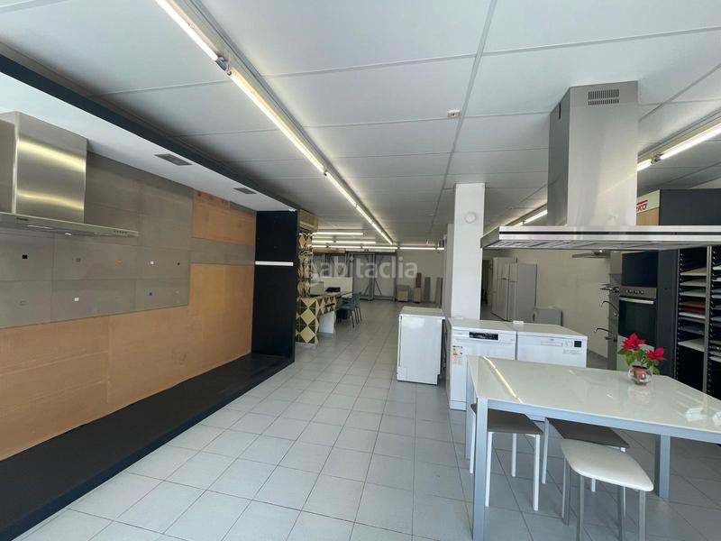 Foto 0104fd66-d80b-40c1-b5d8-3b9bdb2e79c7. Alquiler local comercial local en zona comercial en Sant Antoni de Calonge