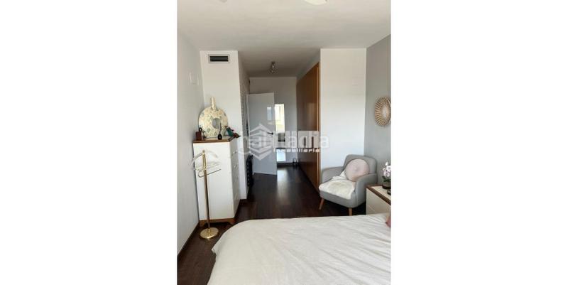 Foto 3e51eda7-9207-43f2-bb39-0d3a50f3bcdf. Duplex con riscaldamento parcheggio in playa puerto de Sagunto Sagunt