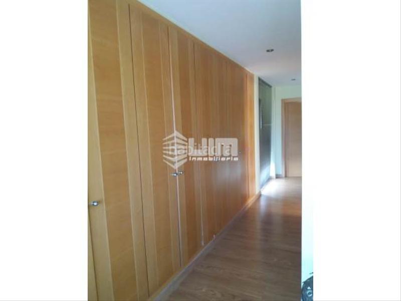 Foto 342ae193-0f10-4a23-82ea-e9bea785e6c1. Xalet amb calefacció aparcament piscina a Nuevo Centro Sagunt