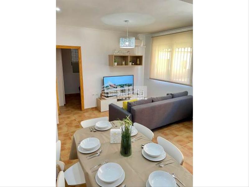 Foto 75d684c5-847a-49e3-9495-9be1d86e57b7. Etagenwohnung mit heizung in San José-Los Metales Sagunt