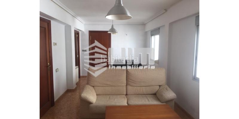 Foto d4cf7c03-c71e-4fa2-a2a3-22626565150b. Àtic amb calefacció a Avenida de Abril-9 de Octubre Sagunt