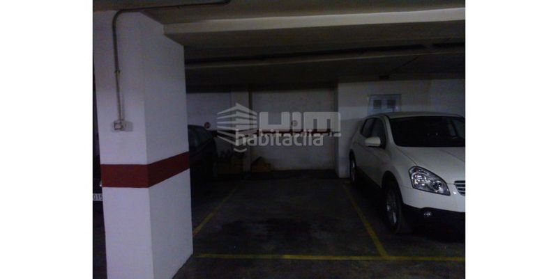 Foto f21653b1-75df-4f52-b5db-045c38d62543. Aparcament cotxe a Centro puerto Sagunt