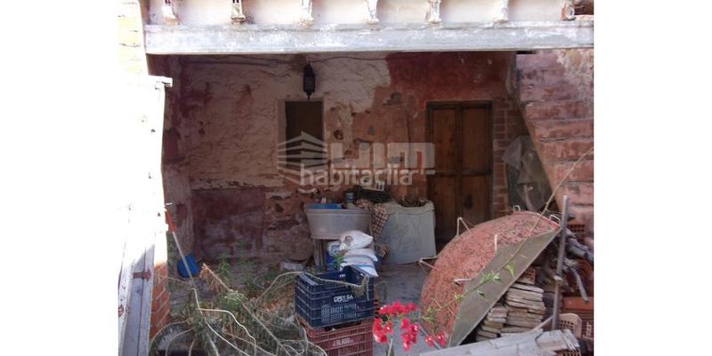 Foto cfc84fcb-1790-4344-8d88-35ab5731bad3. House in Faura