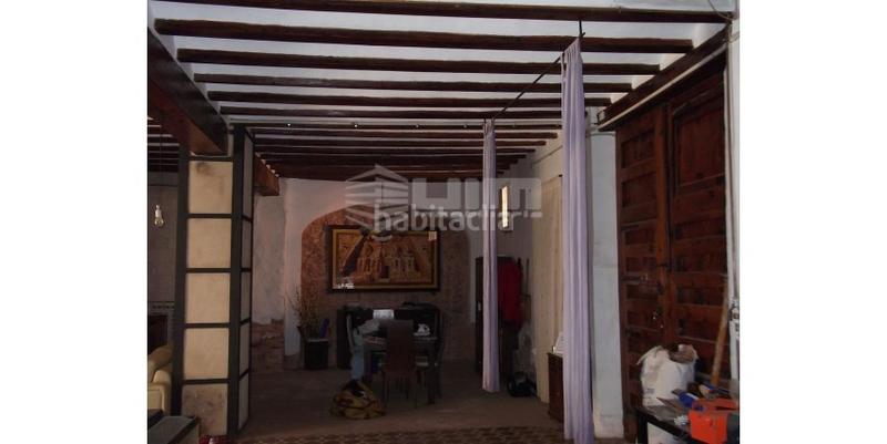 Foto f27eb71e-7108-4ca8-a037-b5aa113d23c7. House in Faura