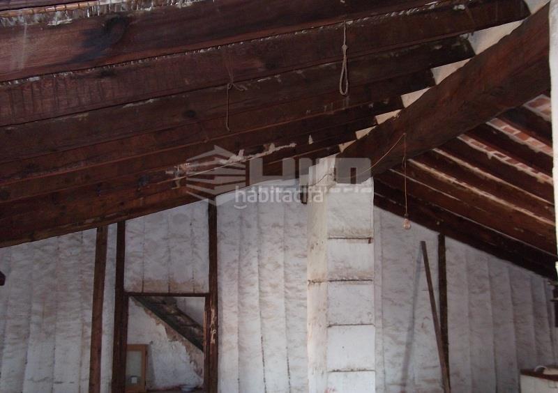 Foto f6d89bfd-e842-4435-a96e-5a2079d2dec7. House in Faura