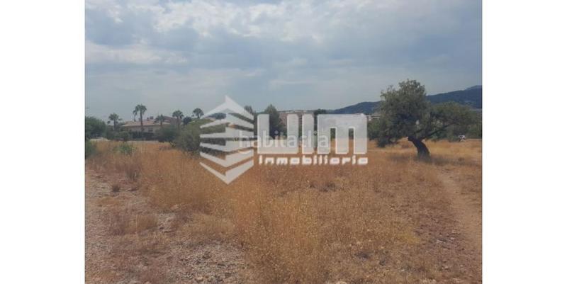 Foto b615affb-6592-437e-b5ce-2b8a509e3275. Terreny residencial a Petrés