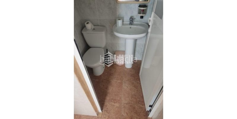 Foto 42bd4e27-9383-46ba-a973-51f147da0ea7. Local comercial a Avenida de Abril-9 de Octubre Sagunt