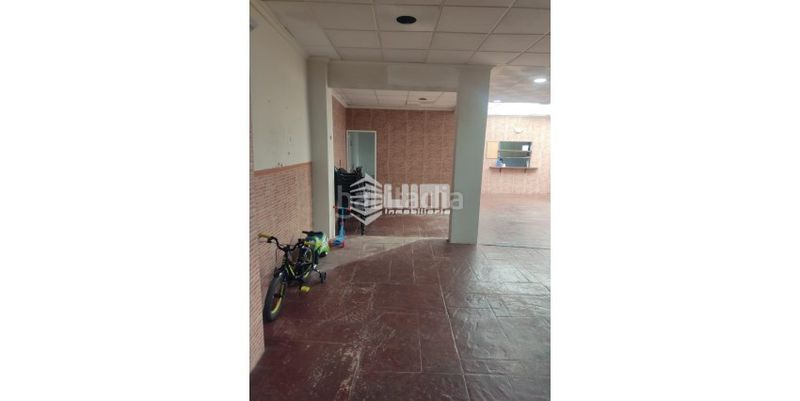 Foto 434d5231-b170-4c4a-b4be-3dff6e1ee73c. Local comercial a Avenida de Abril-9 de Octubre Sagunt