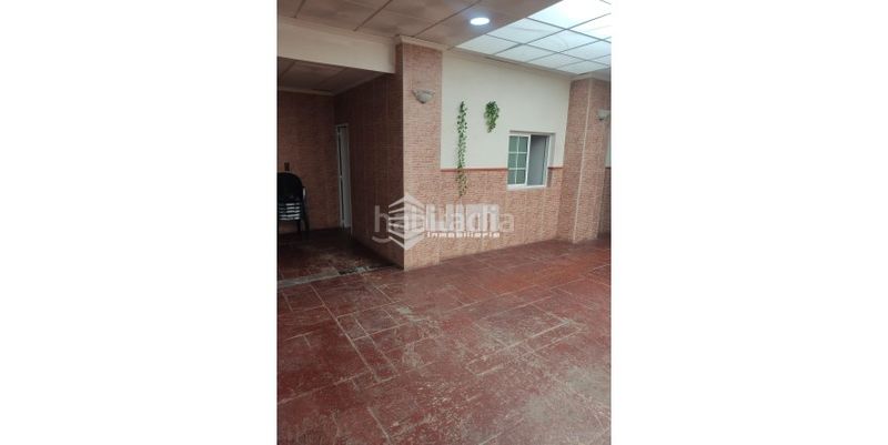 Foto 7e98de0a-124f-4107-b1f7-785a6c61cb6a. Local comercial a Avenida de Abril-9 de Octubre Sagunt