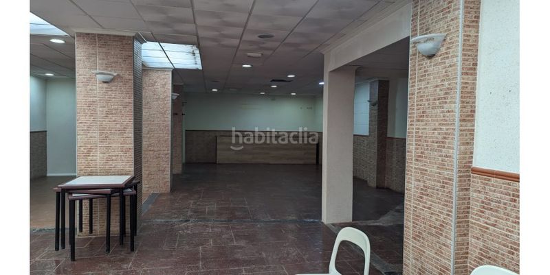 Foto 7ecc4931-e035-4b23-8ad3-7fbb0b2cffea. Local comercial a Avenida de Abril-9 de Octubre Sagunt