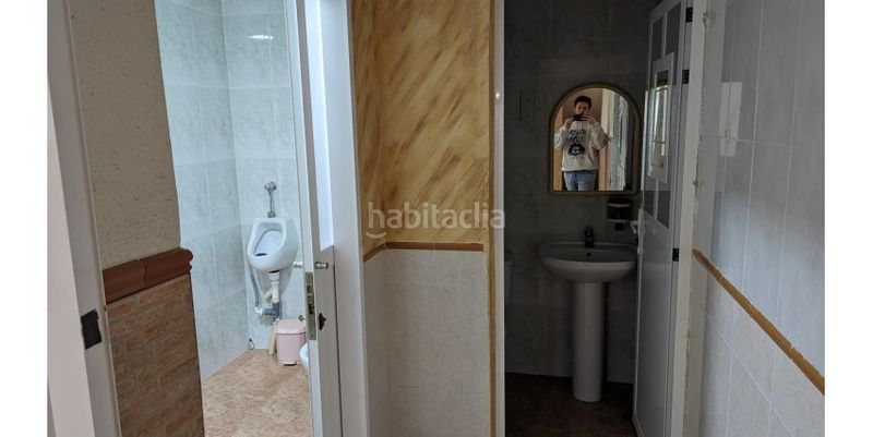 Foto 8e6726d4-d8fb-4386-88dd-b397d65092ec. Local comercial a Avenida de Abril-9 de Octubre Sagunt
