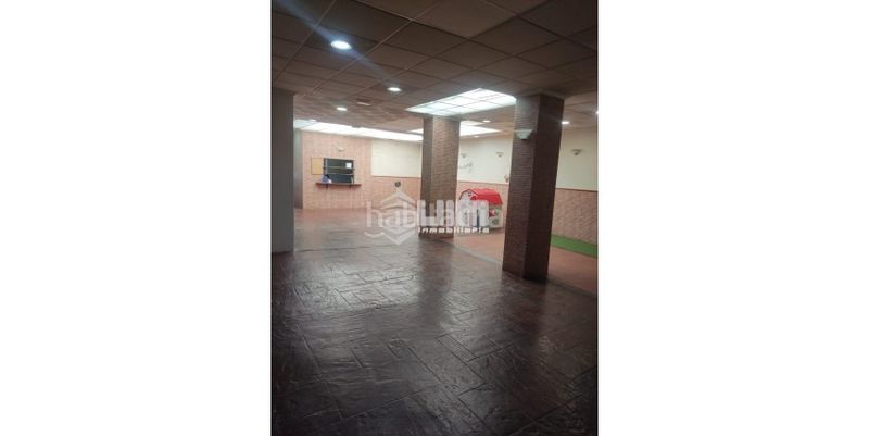 Foto ce08afd9-6de3-43d2-99fe-99429951a490. Local comercial a Avenida de Abril-9 de Octubre Sagunt
