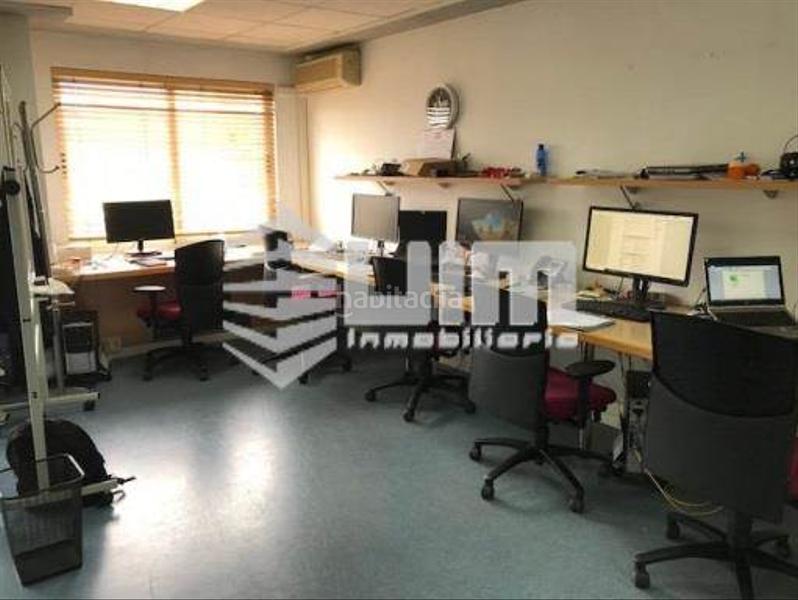 Foto db74f18b-7f5c-4497-9fc2-44aff55c3e64. Oficina ref 25204despacho reformado en venta en puerto o, de 105 m, en 2 planta, con ascensor, 4 habitaciones, 1 baño, amueblad en Sagunt