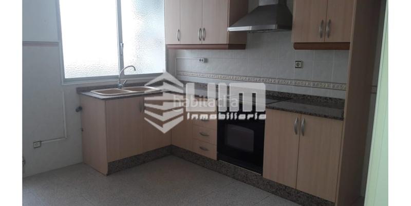 Foto 608454a2-4aa1-4851-8216-f9ec32716178. Flat in Avenida de Abril-9 de Octubre Sagunt
