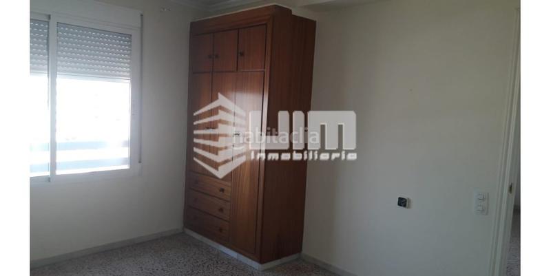 Foto b65fc676-eead-4613-8c36-f9c7f4cc9427. Flat in Avenida de Abril-9 de Octubre Sagunt