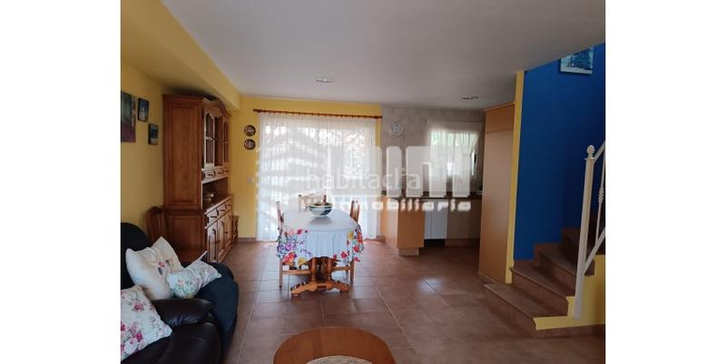 Foto 2149b9d5-f043-45ca-b32d-754a290b2885. Casa a schiera con parcheggio in Corinto-Almardà Sagunt