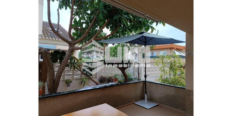 Foto 7b9cc53c-58b2-48d2-a5dc-9cc0ea8c8bd8. Casa a schiera con parcheggio in Corinto-Almardà Sagunt