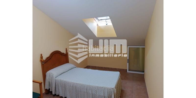 Foto bbce021f-5bc0-4eb6-8222-d177f4b25601. Casa a schiera con parcheggio in Corinto-Almardà Sagunt