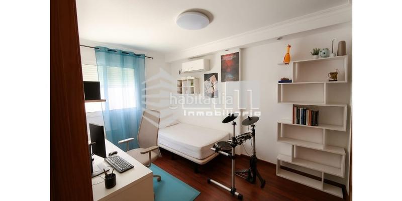 Foto 31c91595-37af-462c-8fd5-382daabb0313. Casa a schiera con riscaldamento in Nuevo Centro Sagunt