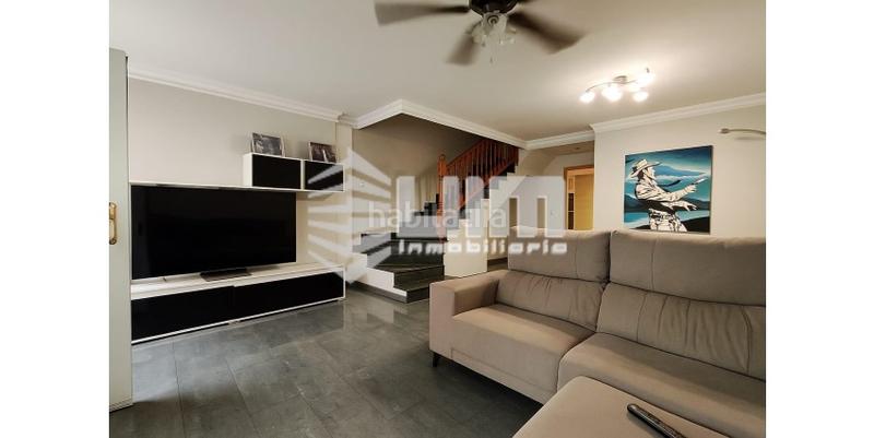 Foto eead8916-22cf-45af-bb1c-9a188371577a. Casa a schiera con riscaldamento in Nuevo Centro Sagunt