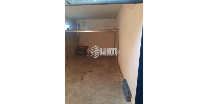 Foto f7e95661-96a6-4d8d-a14a-624af2ba8492. Posto auto in Avenida de Abril-9 de Octubre Sagunt