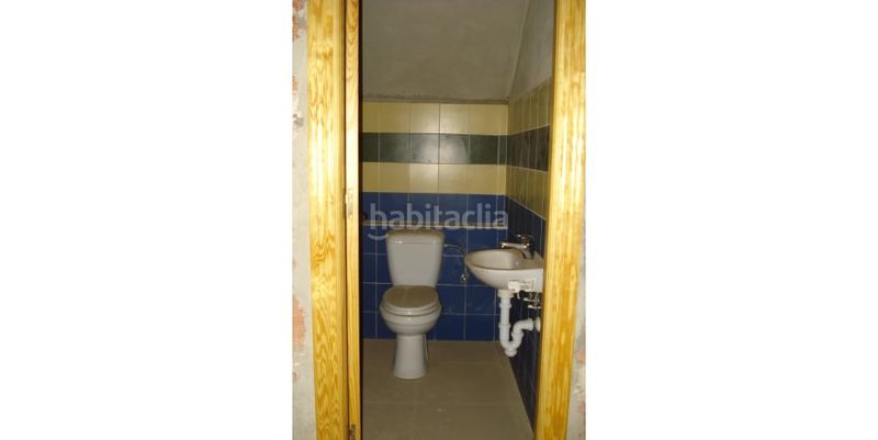 Foto 1e9b2549-2f00-460a-b9a6-0170cc501178. Local comercial a Avenida de Abril-9 de Octubre Sagunt